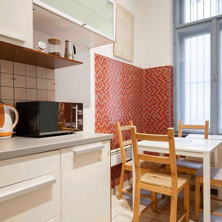 Quiet Cozy Apartment In Party Street E1 Budapest Exterior foto
