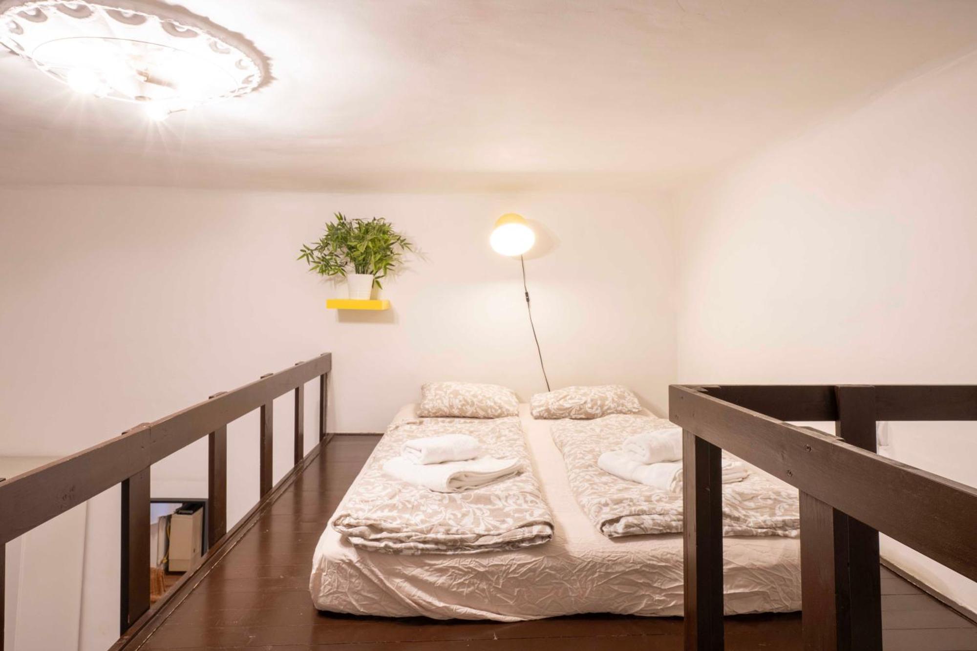 Quiet Cozy Apartment In Party Street E1 Budapest Exterior foto
